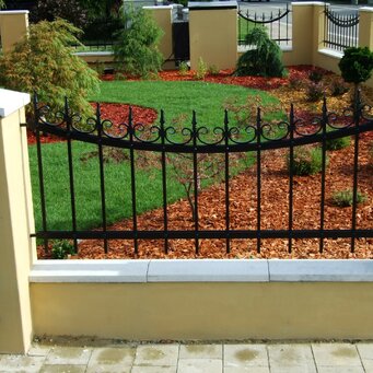 Historická kovaná plotová výplň