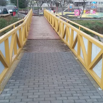 Mostné zábradlie