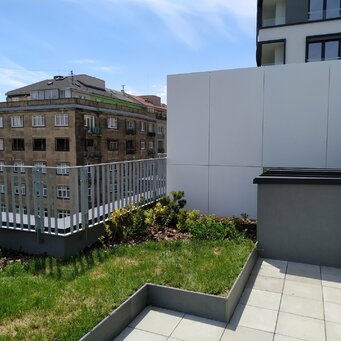 Strešné atikové zábradlie