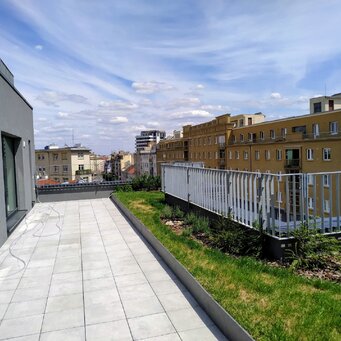 Strešné atikové zábradlie