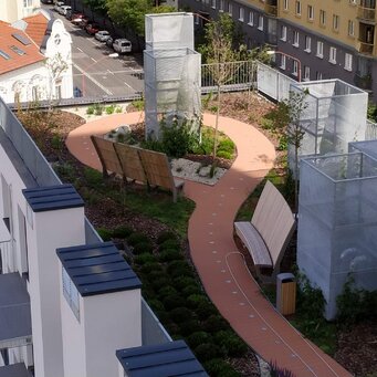 Strešné atikové zábradlie